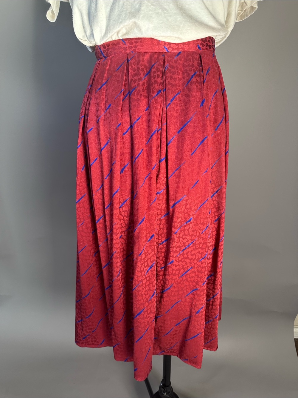 Vintage Red Pleated Silk Midi Skirt with Blue Accents
